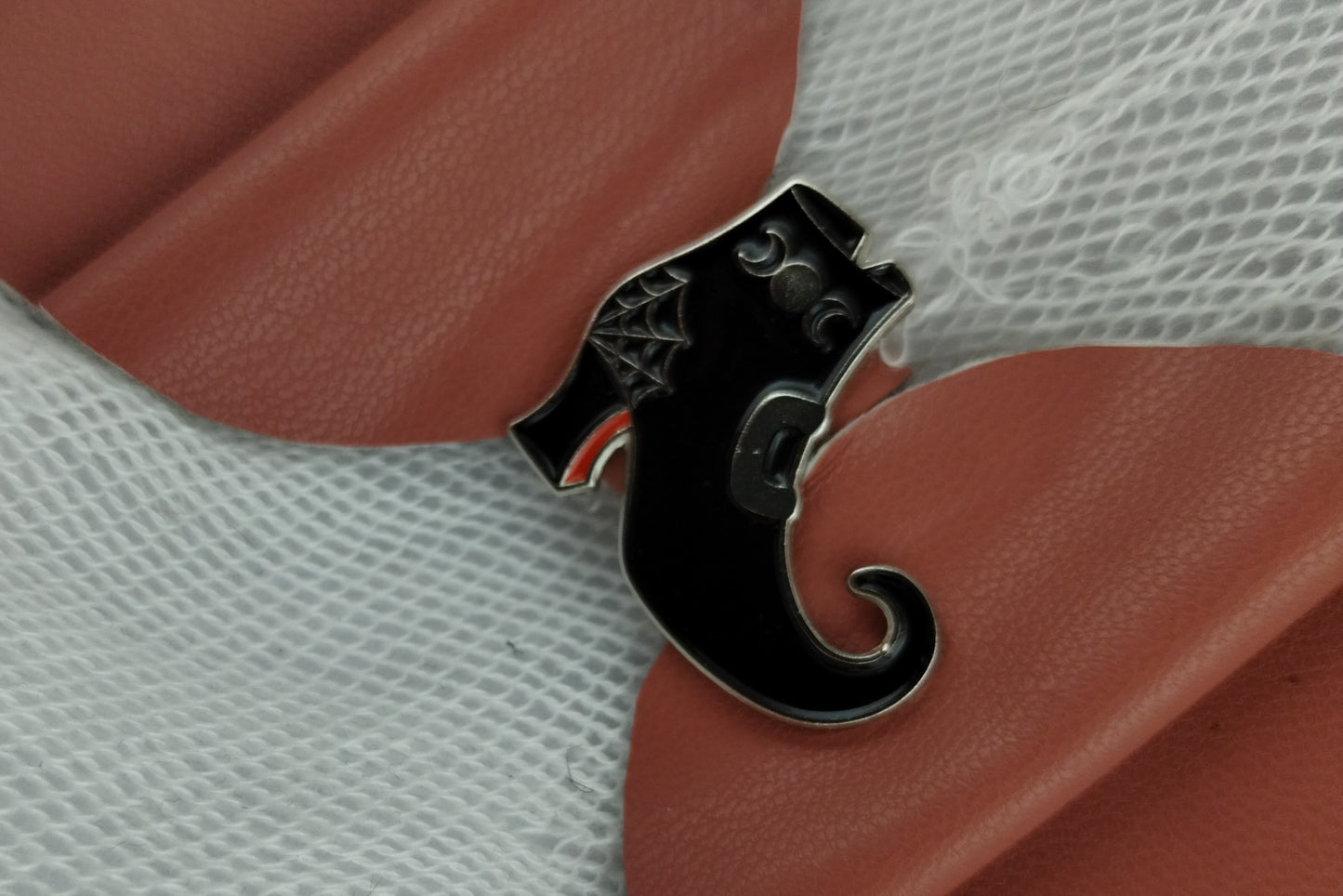 Limited-Edition Batwing Hairbow - Orange Brown