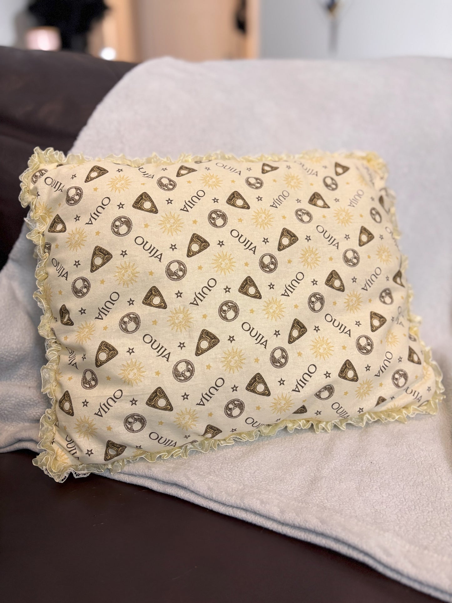 Handsewn Cat Bed - Small - Vintage Ouija